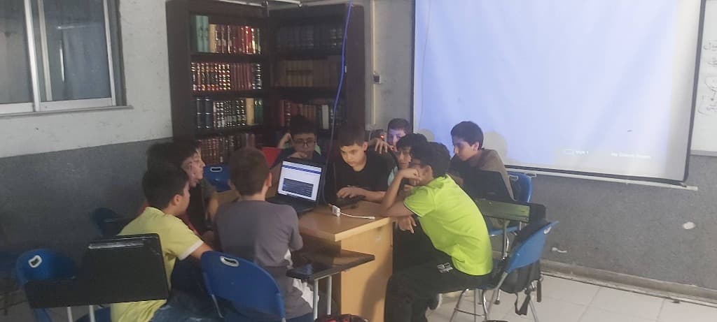دوره آموزش هوش مصنوعی برای کودکان و نوجوانان در مدارس پورسینا